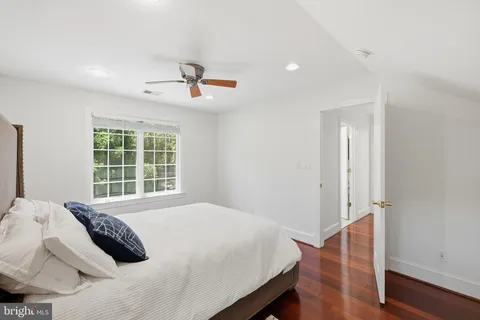 $1,150,000 | 414 Skyhill Road, Alexandria, VA 22314