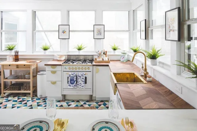 $3,500 | 449 Greenwood Avenue Northeast, Unit 3, Atlanta, GA 30308