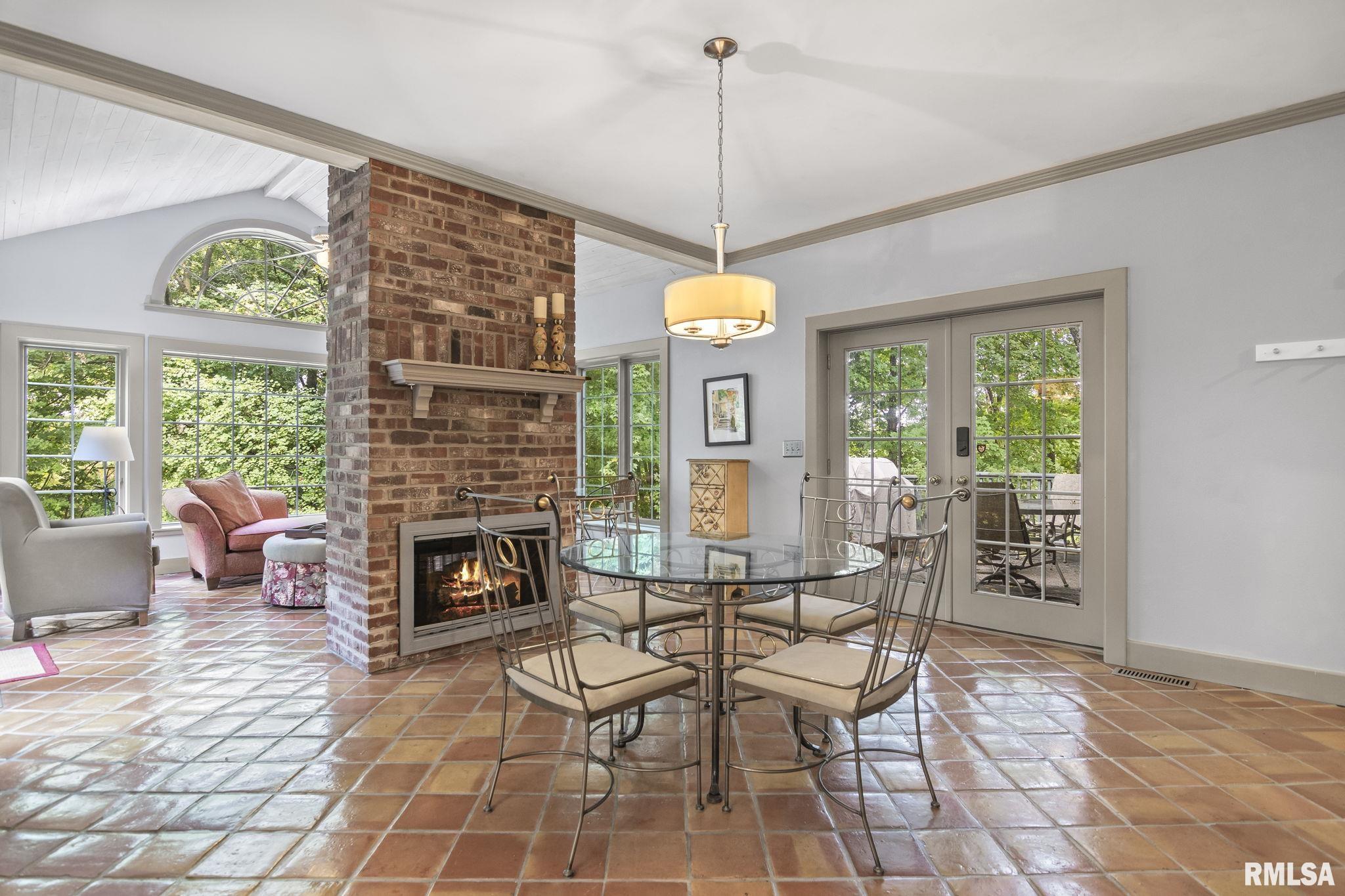 843 Coventry Point Springfield, IL 62702 - Photo 26 of 99