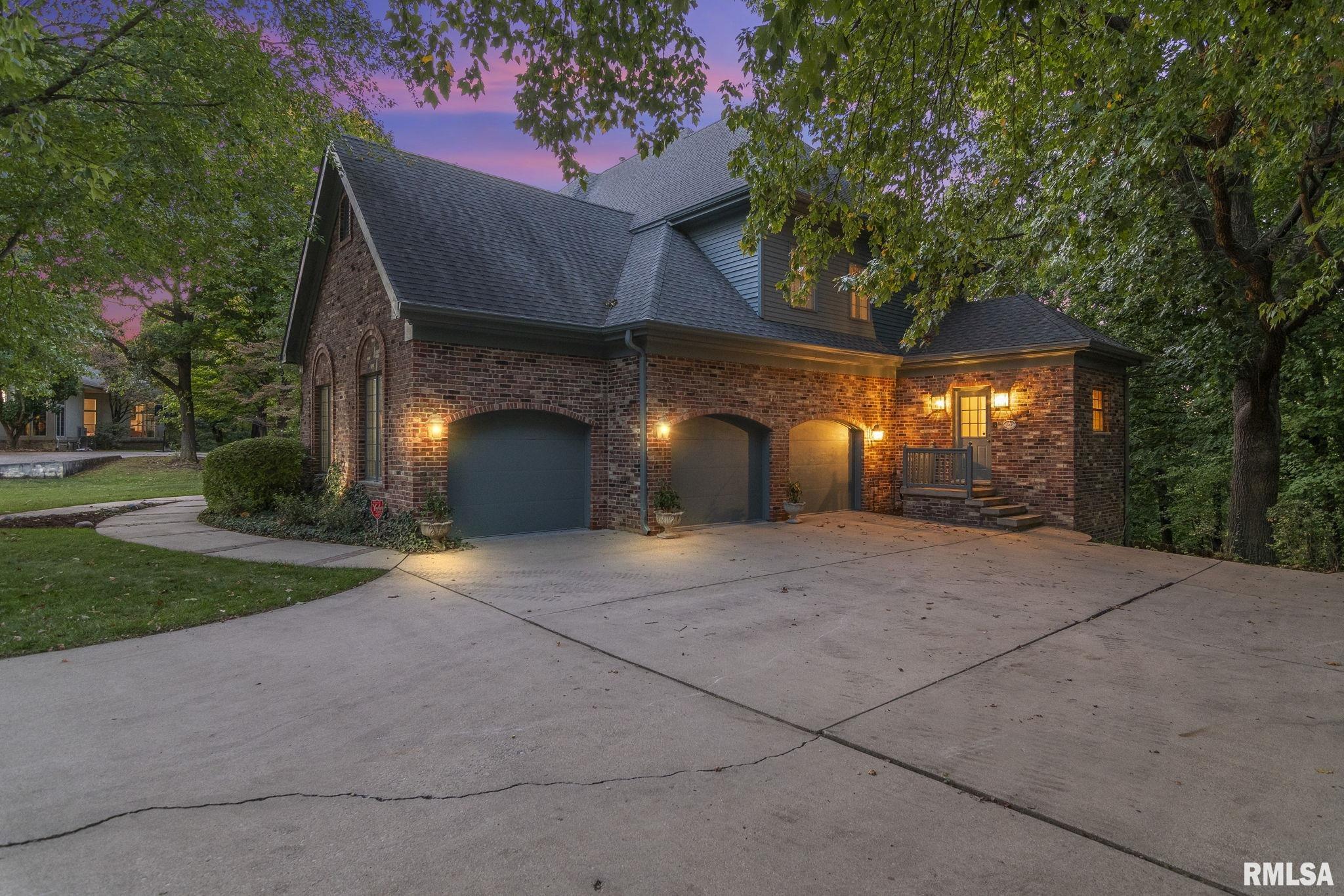 843 Coventry Point Springfield, IL 62702 - Photo 4 of 99