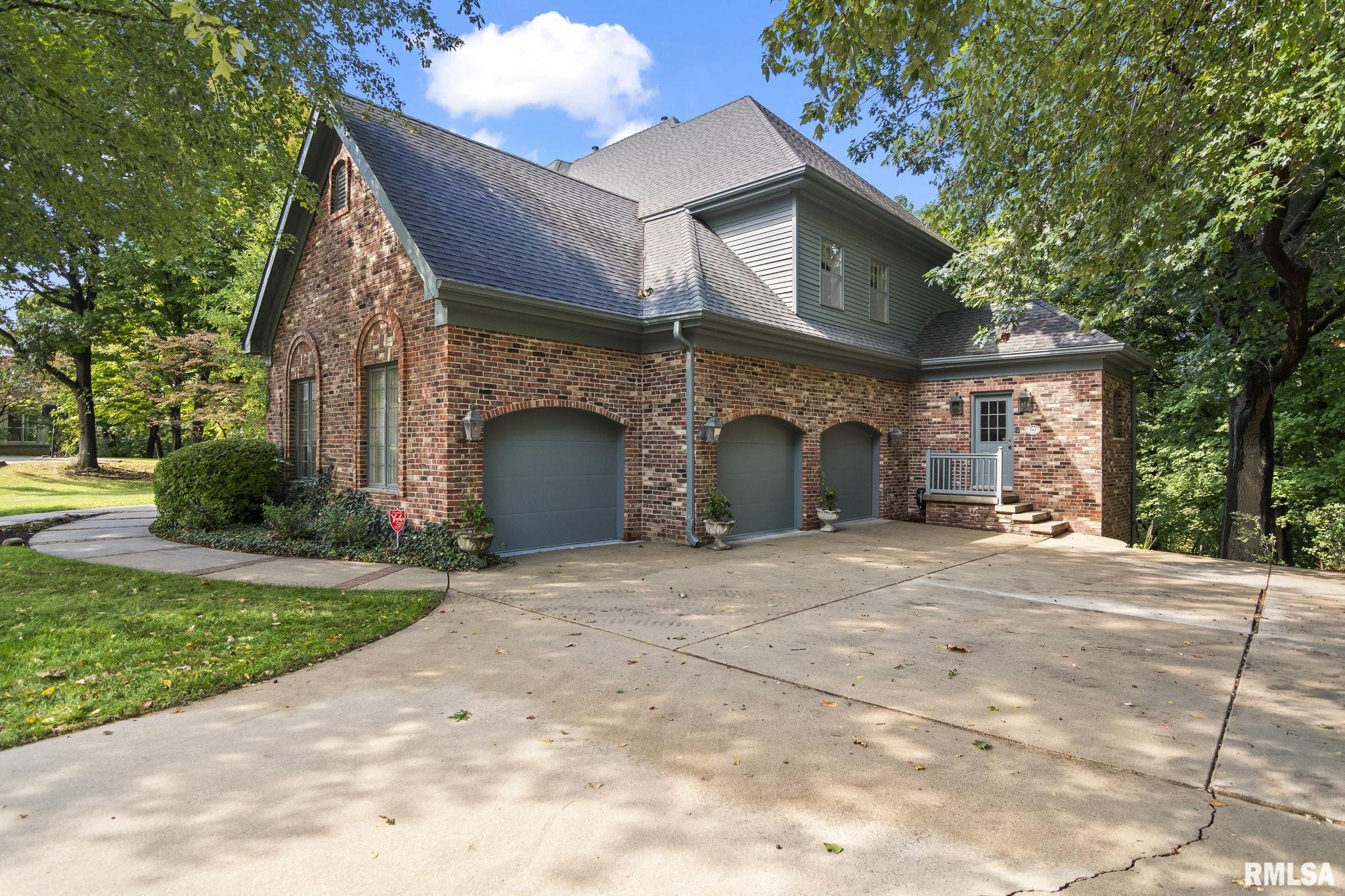 843 Coventry Point Springfield, IL 62702 - Photo 5 of 99