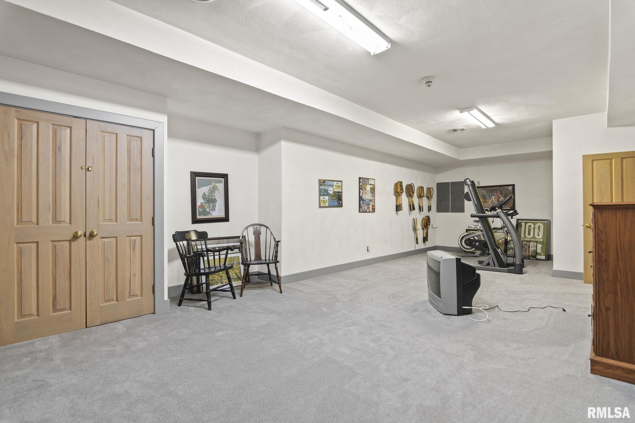 843 Coventry Point Springfield, IL 62702 - Photo 57 of 99