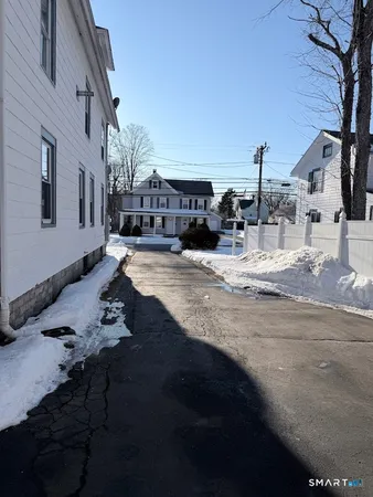 $2,000 | 79 Meadow Street, Seymour, CT 06483
