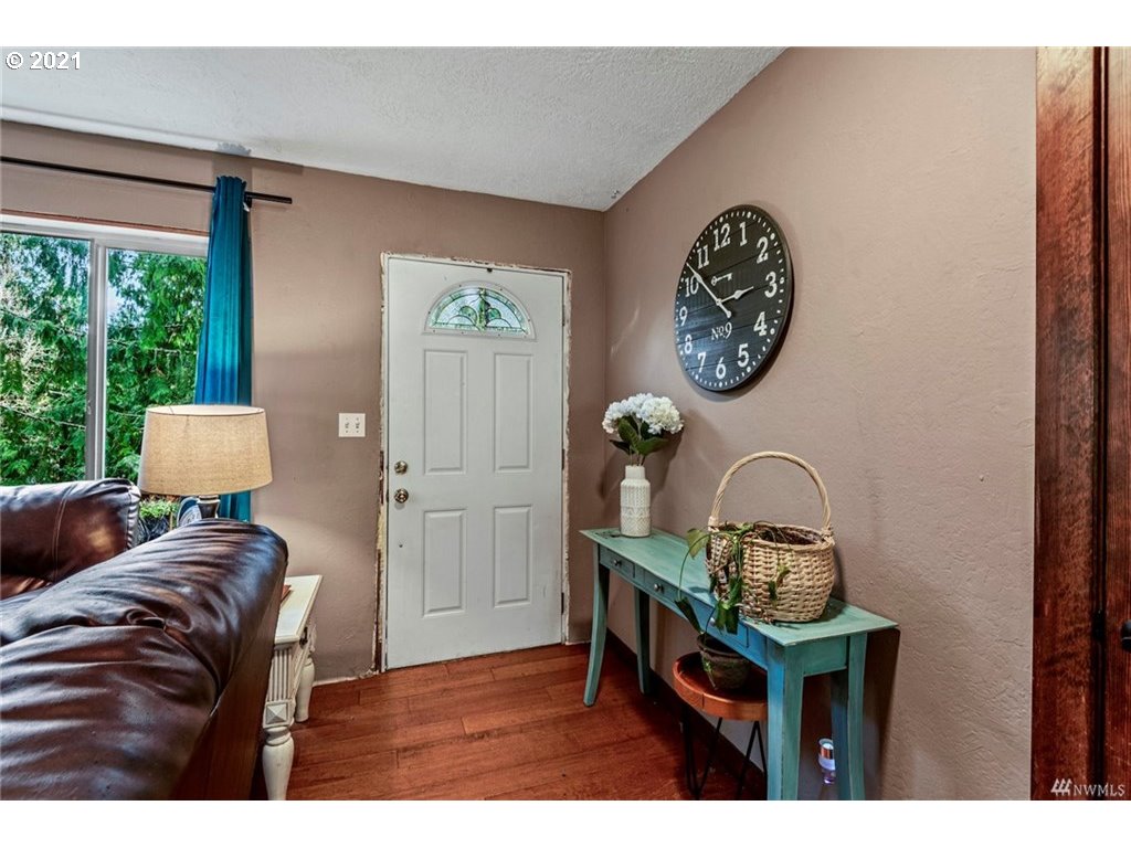 784 Carroll Road Kelso, WA 98626 - Photo 6 of 18 Gallery Image 6