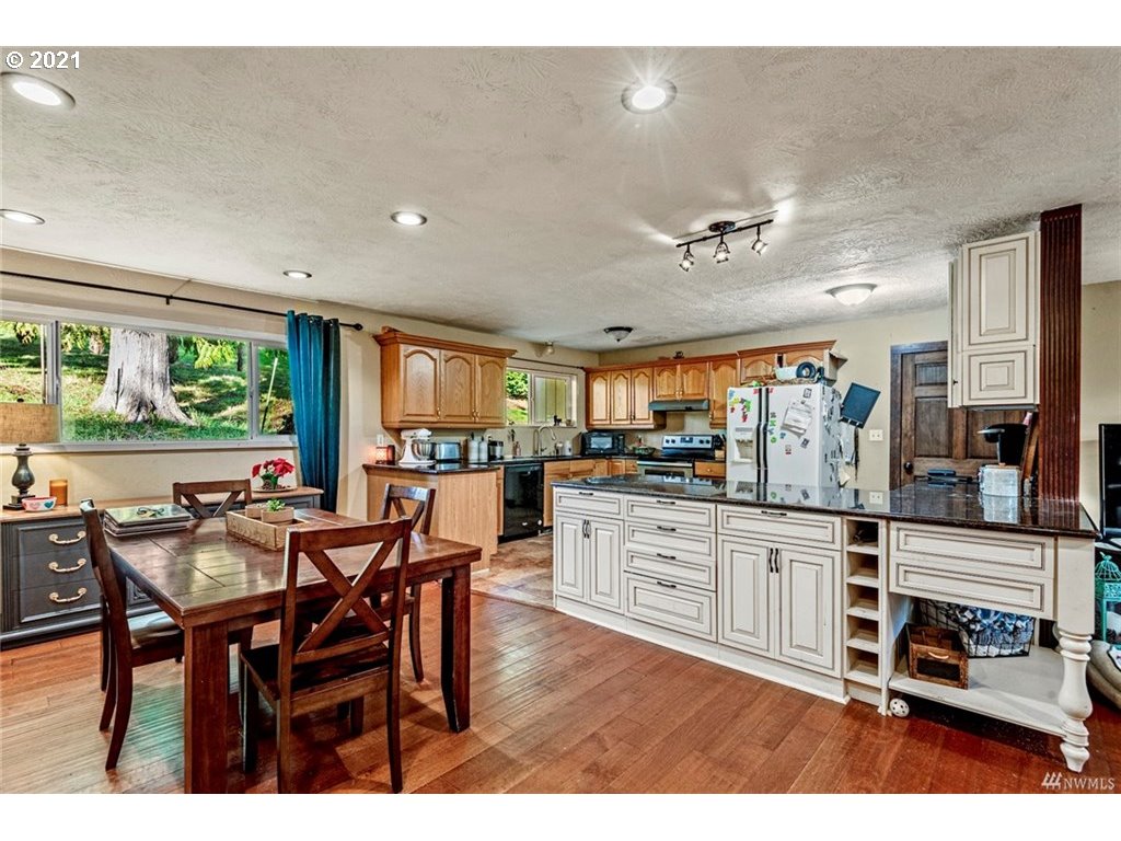 784 Carroll Road Kelso, WA 98626 - Photo 8 of 18 Gallery Image 8