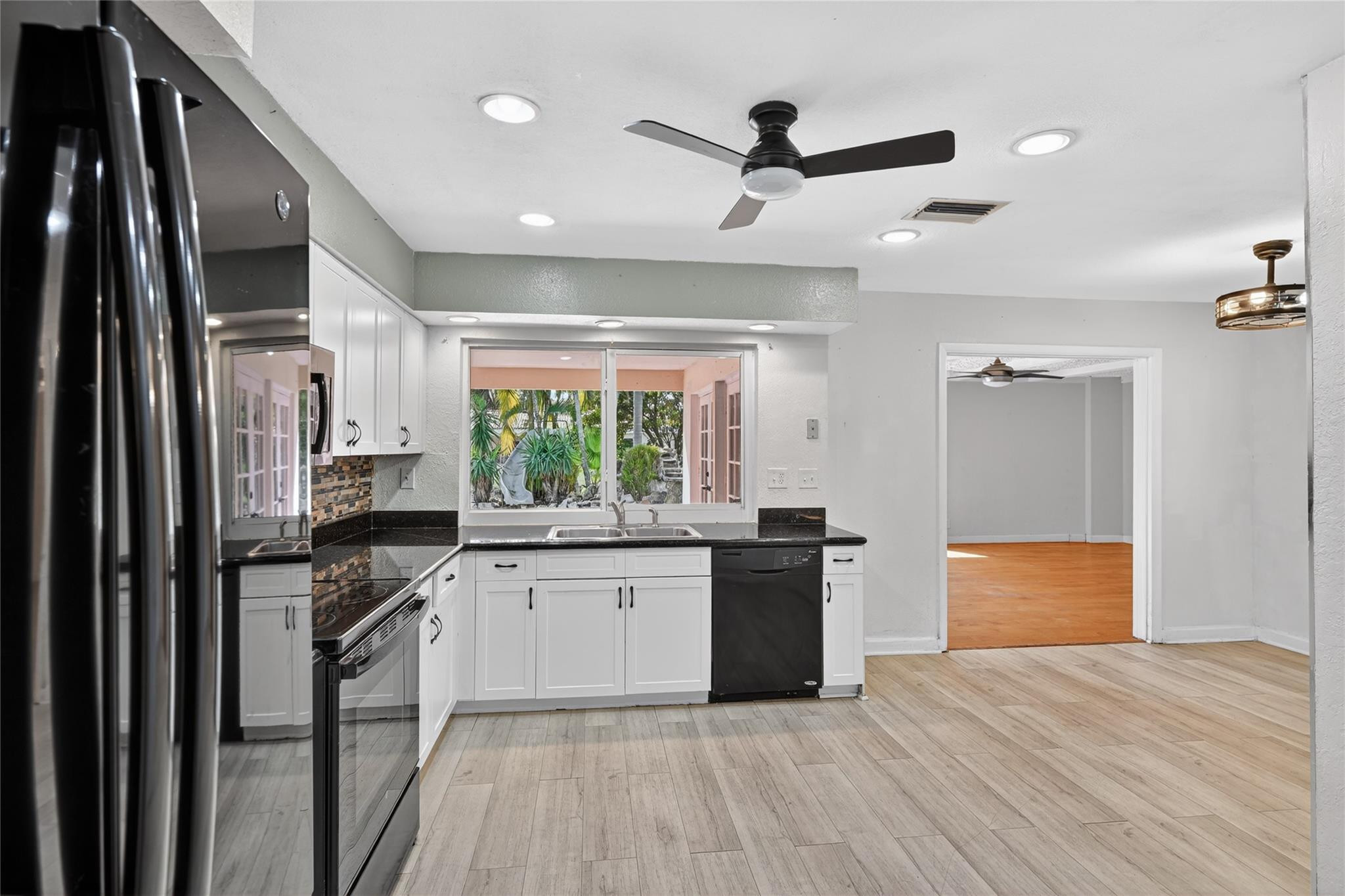 7420 Southwest 16th Street Plantation, FL 33317 - Photo 11 of 42 Photo 11