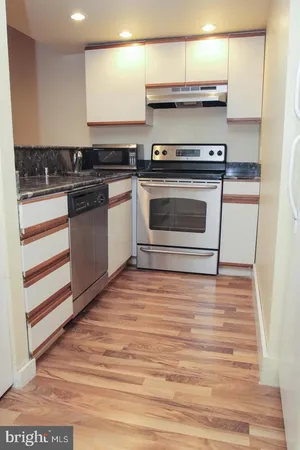 $1,500 | 301 Race Street, Unit 106, Philadelphia, PA 19106