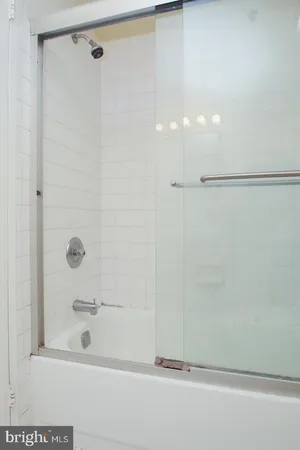 $1,500 | 301 Race Street, Unit 106, Philadelphia, PA 19106