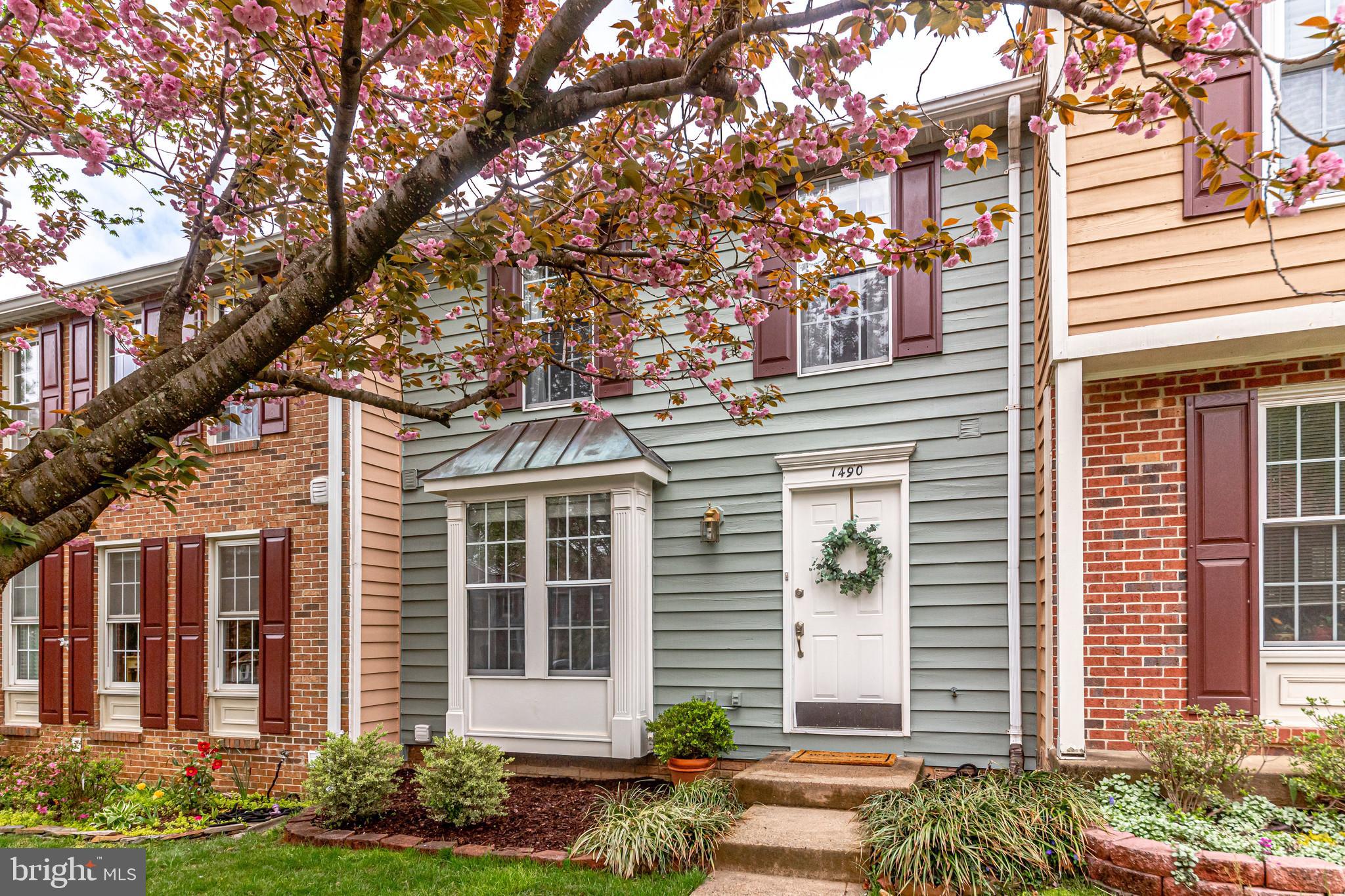 1490 Autumn Ridge Circle Reston, VA 20194 - Photo 1 of 60 Check out this beautifully updated townhome!