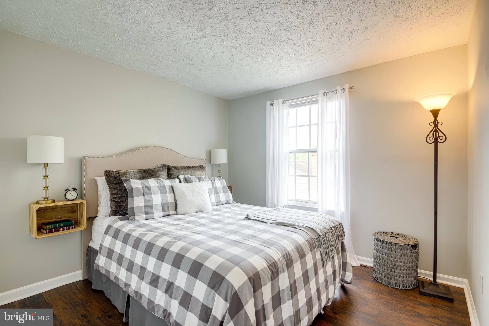 1490 Autumn Ridge Circle Reston, VA 20194 - Photo 30 of 60 Spacious 2nd bedroom