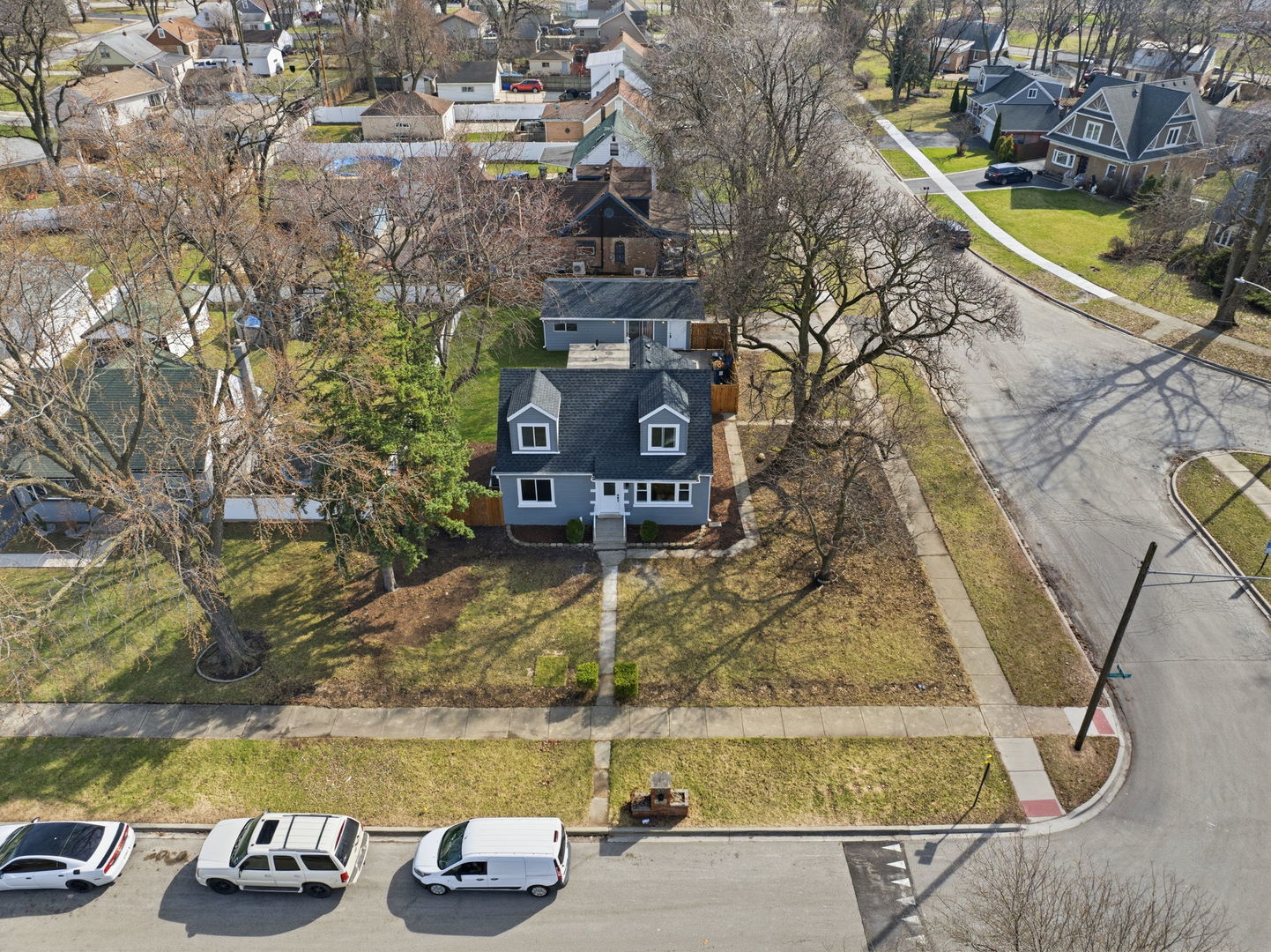 7851 Suburban Lane Bridgeview, IL 60455 - Photo 43 of 50 an aerial view of a house with outdoor space