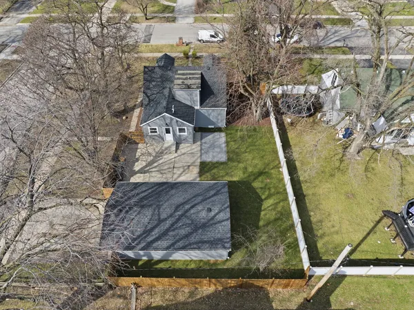 $364,900 | 7851 Suburban Lane, Bridgeview, IL 60455