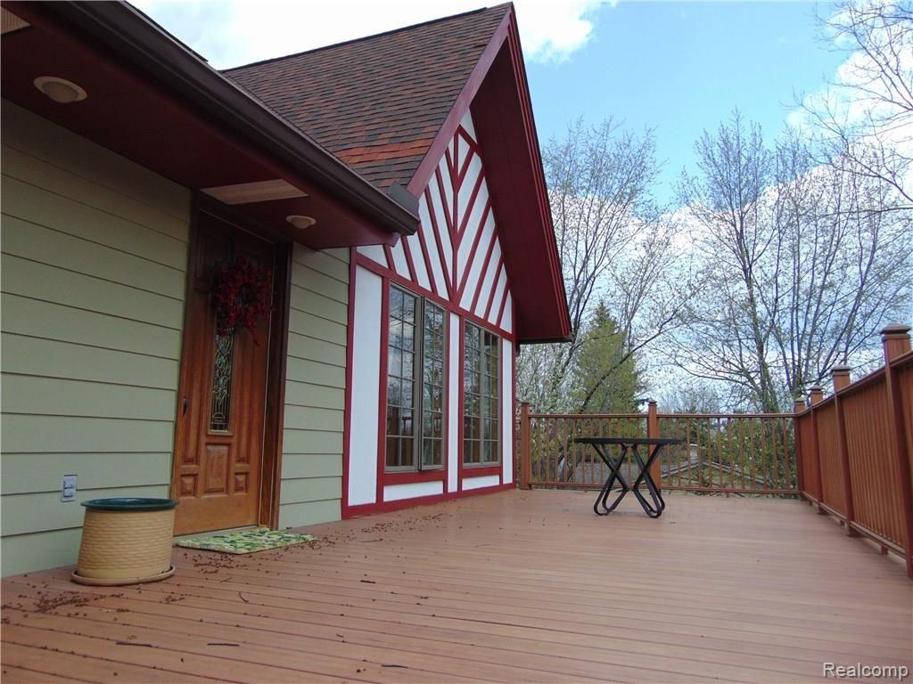 2700 Mohawk Lane Rochester Hills, MI 48306 - Photo 19 of 83