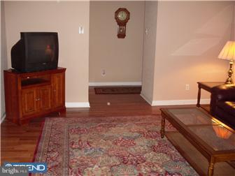 167-4 Echelon Road Voorhees, NJ 08043 - Photo 5 of 12 Living Room