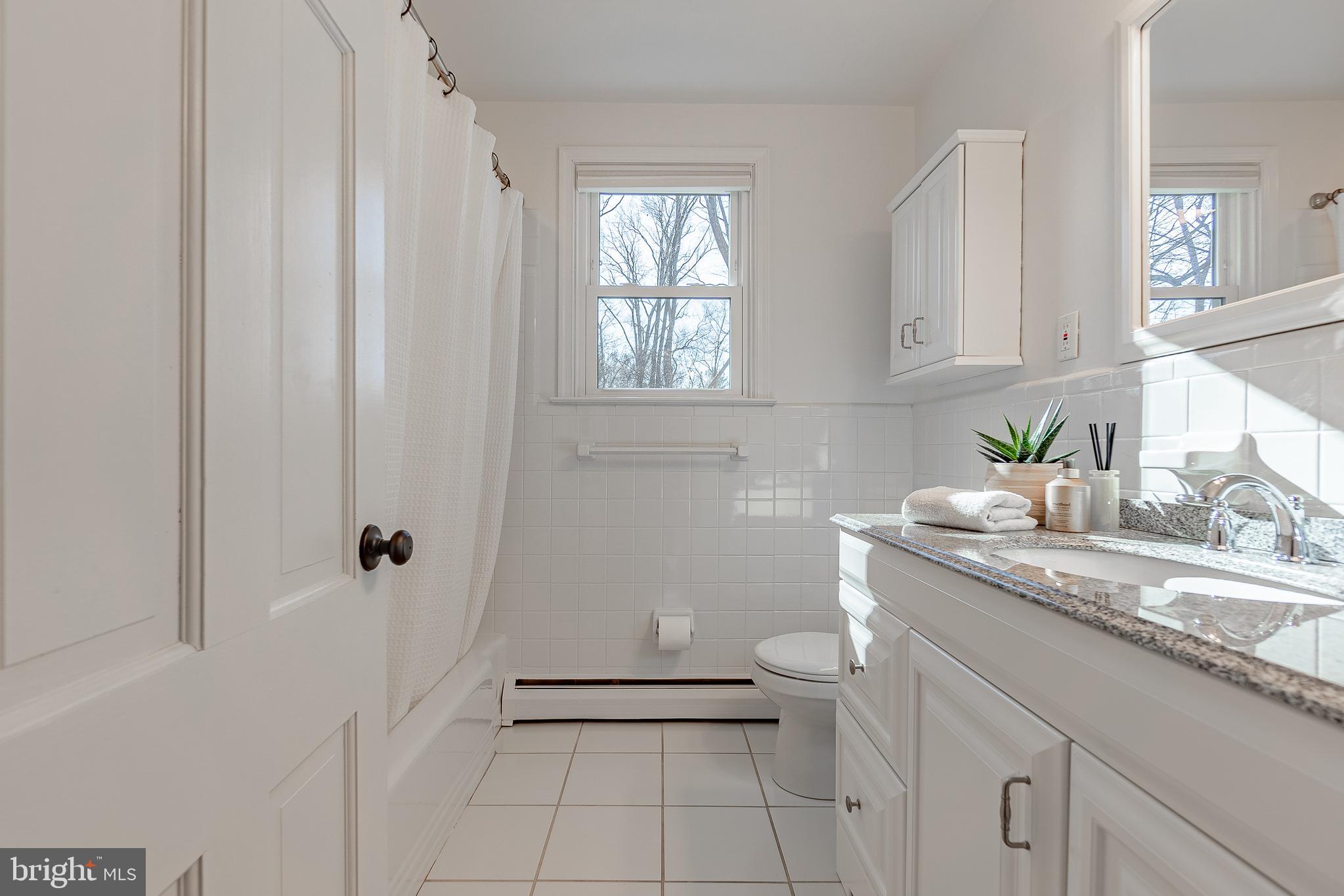 2120 North Providence Road Media, PA 19063 - Photo 41 of 60 Full Bathroom