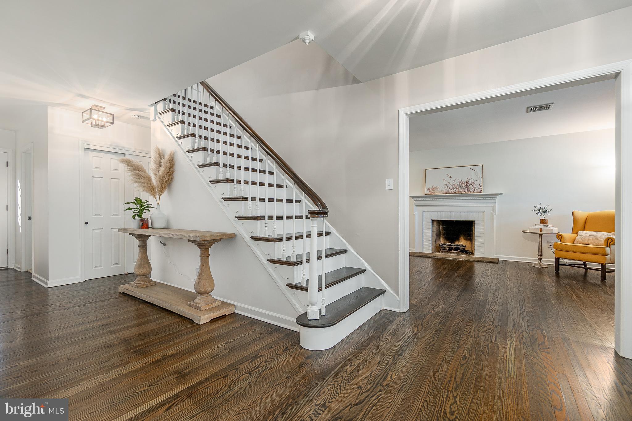 2120 North Providence Road Media, PA 19063 - Photo 9 of 60 Foyer