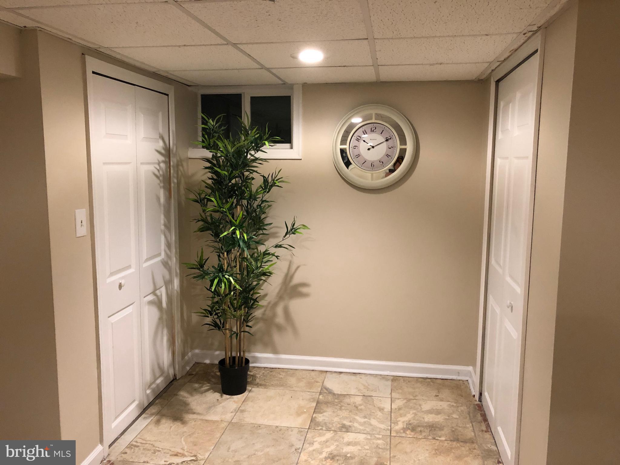 2823 Lindell Street Silver Spring, MD 20902 - Photo 28 of 55 Spacious alcove