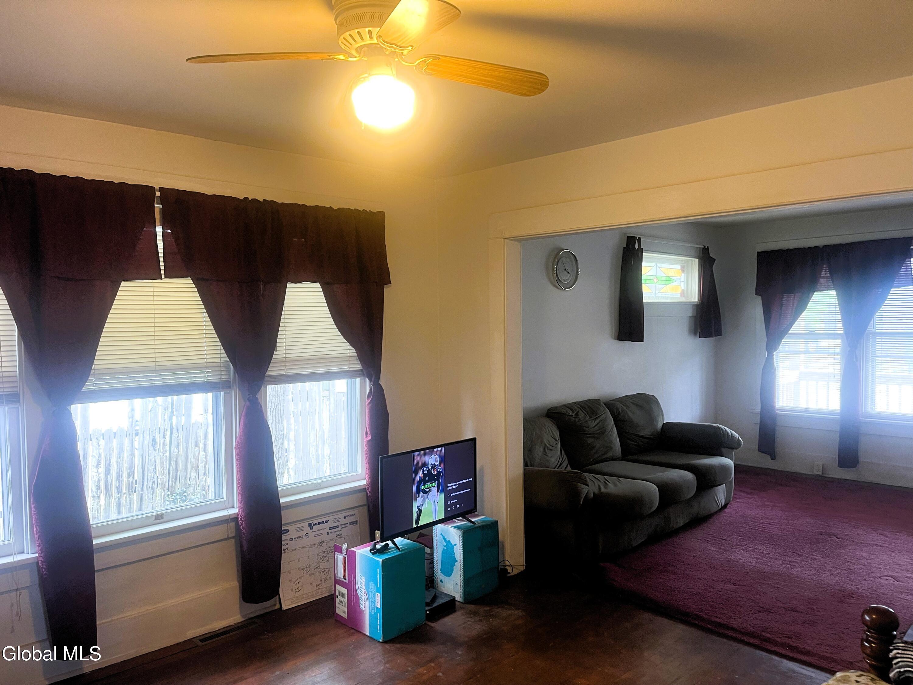 1928 Broad Street Schenectady, NY 12306 - Photo 11 of 48 12