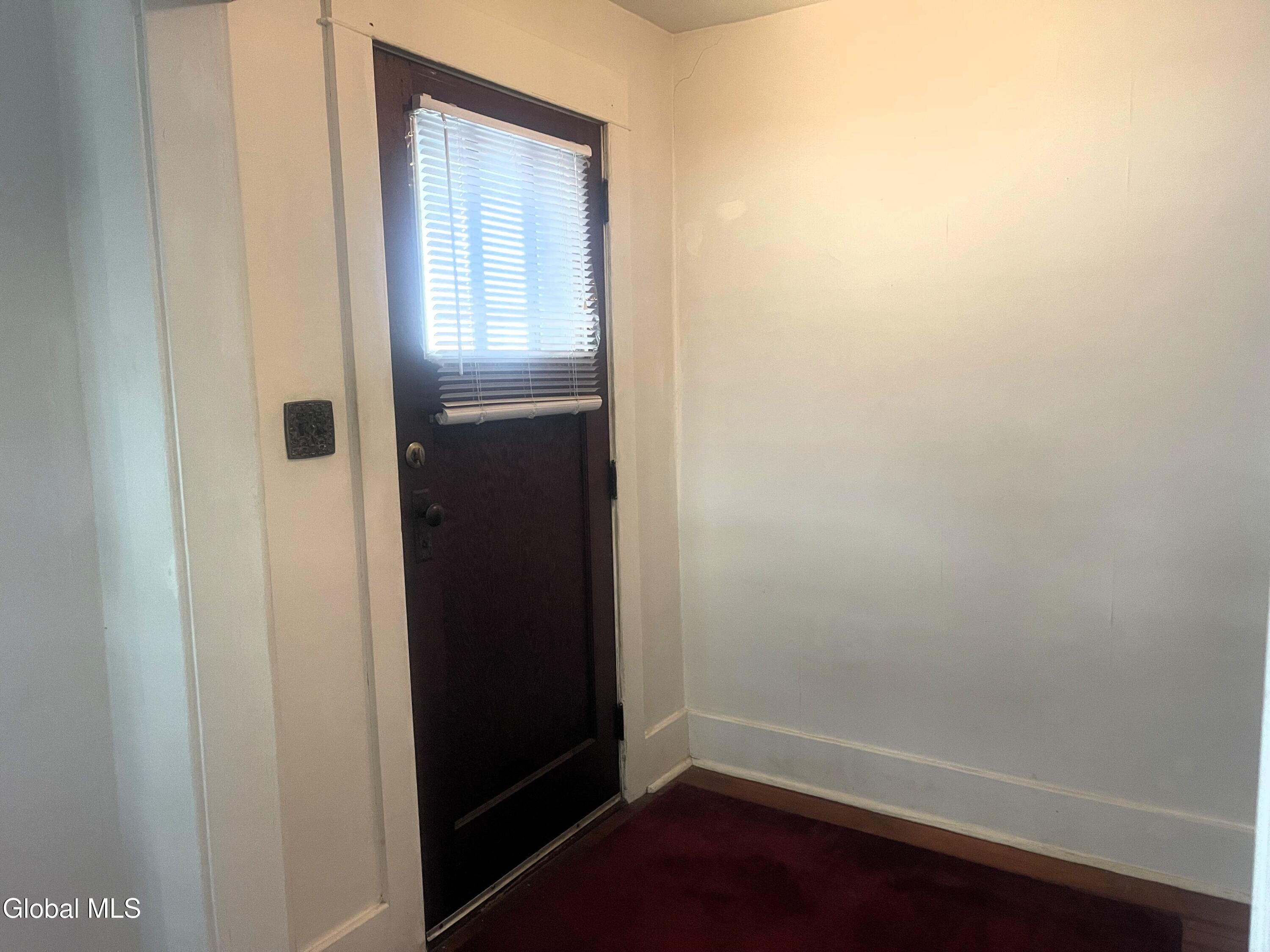 1928 Broad Street Schenectady, NY 12306 - Photo 3 of 48 4