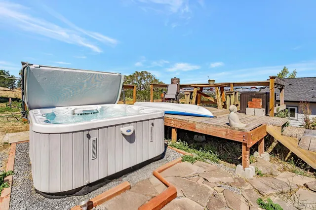 $1,675,000 | 268 Eucalyptus Road, Petaluma, CA 94952