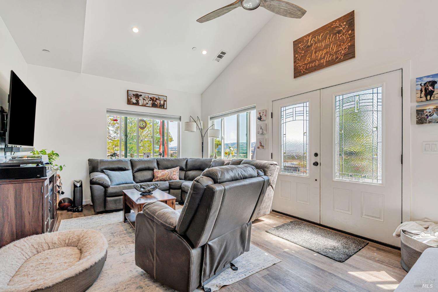 268 Eucalyptus Road Petaluma, CA 94952 - Photo 28 of 48