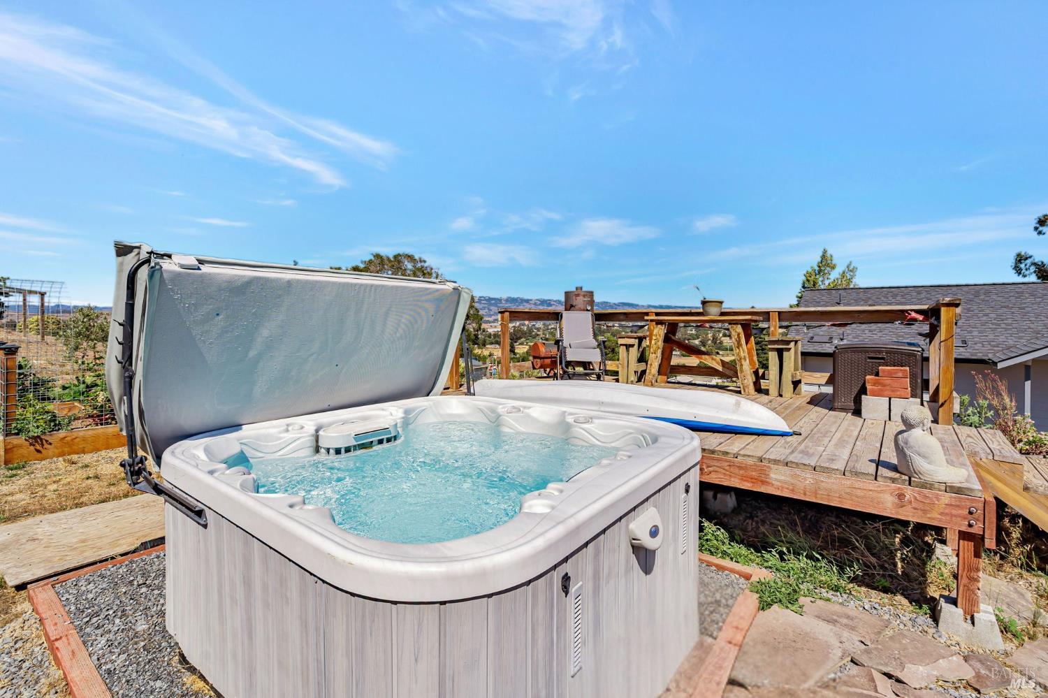 268 Eucalyptus Road Petaluma, CA 94952 - Photo 38 of 48