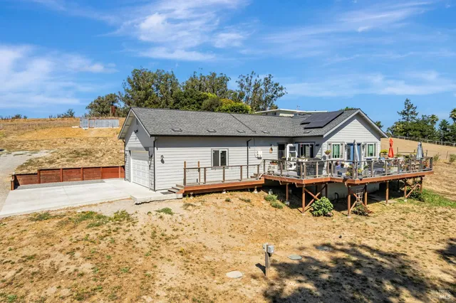 $1,675,000 | 268 Eucalyptus Road, Petaluma, CA 94952