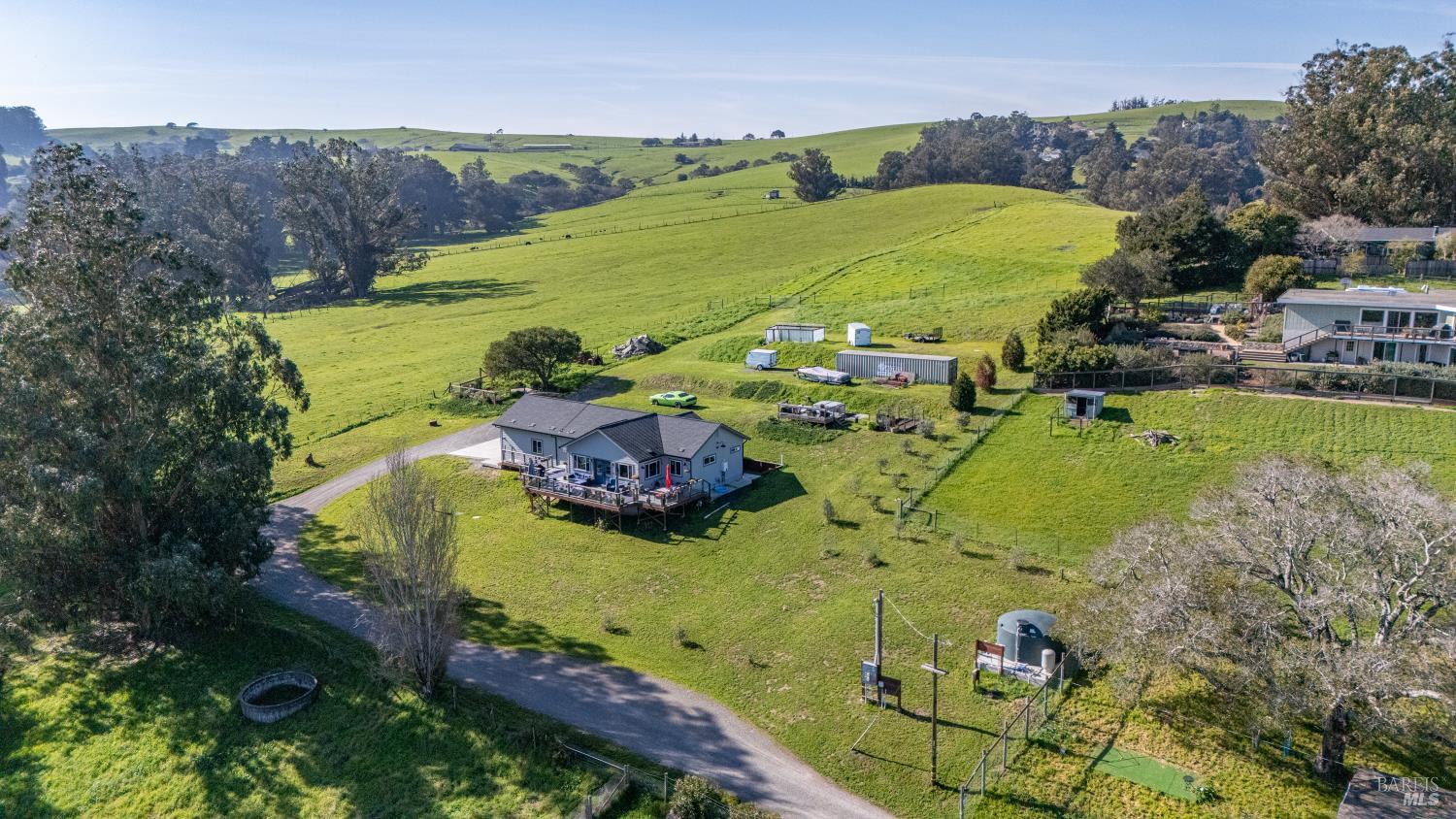 268 Eucalyptus Road Petaluma, CA 94952 - Photo 7 of 48