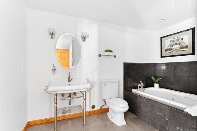 $944,500 | 35805 Elkridge Run, Elizabeth, CO 80107