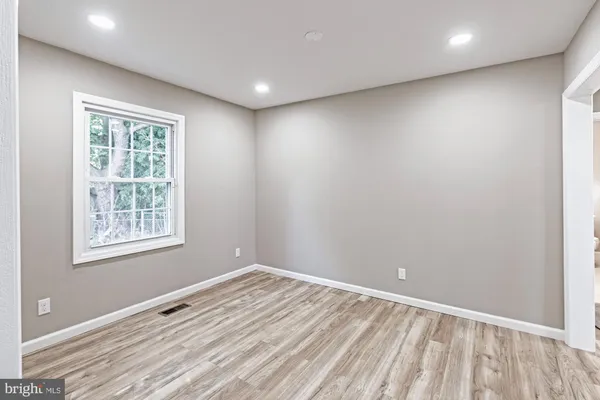 $399,999 | 96 Riviera Drive, Pennsville, NJ 08070