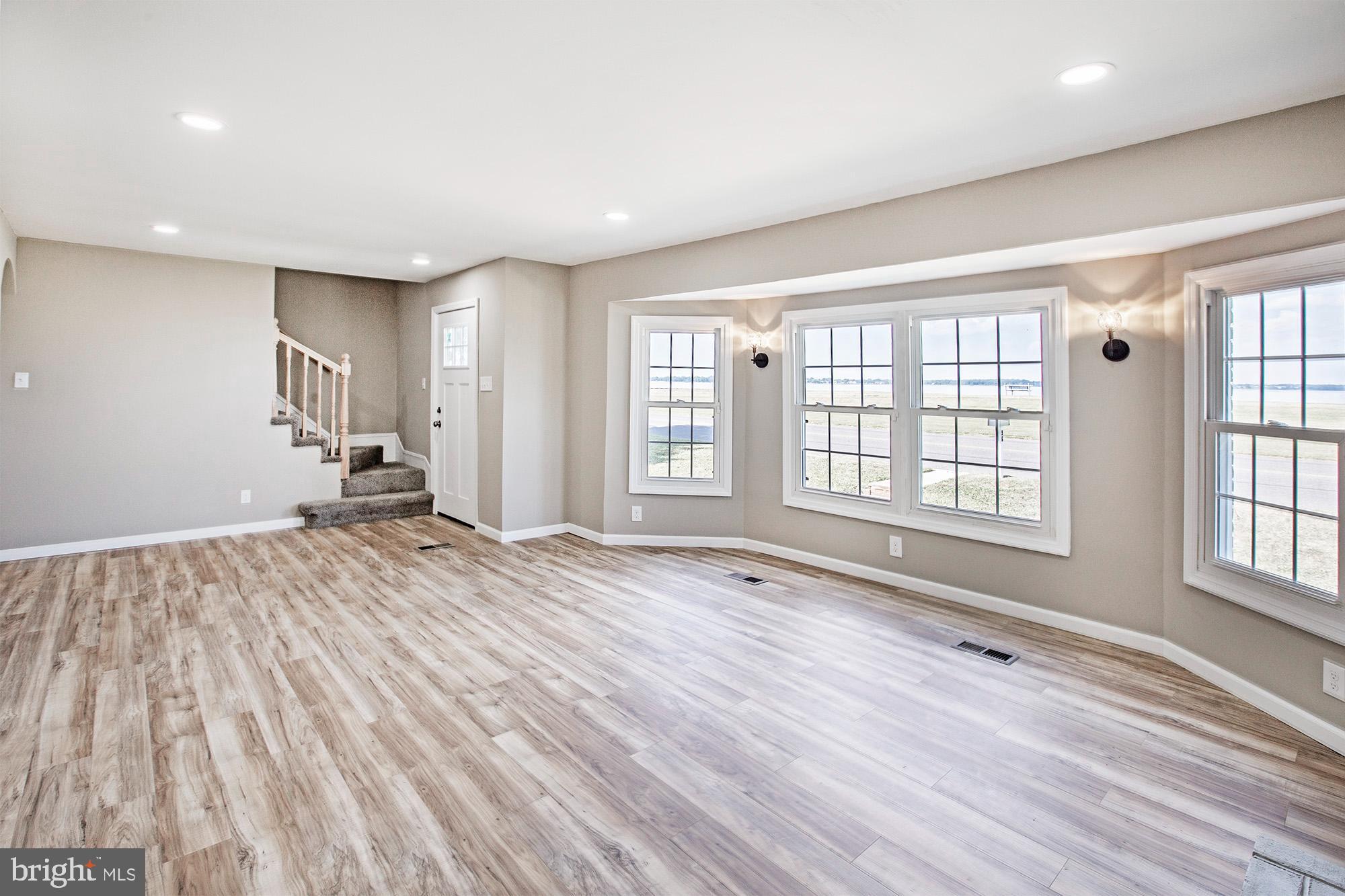 96 Riviera Drive Pennsville, NJ 08070 - Photo 4 of 32
