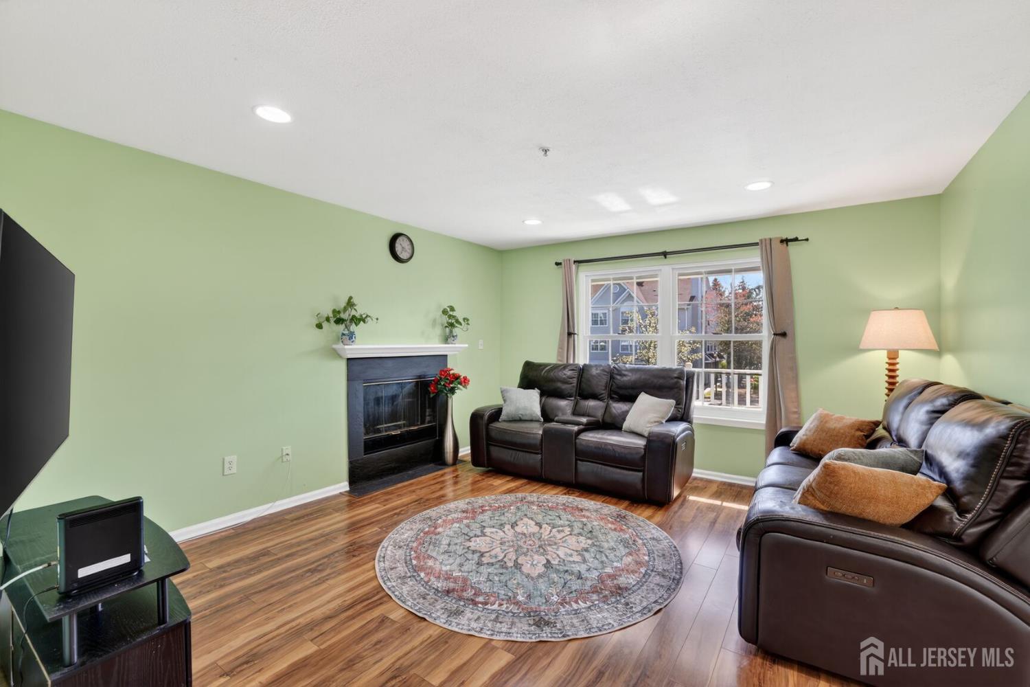 217 Prestwick Way Edison, NJ 08820 - Photo 8 of 30