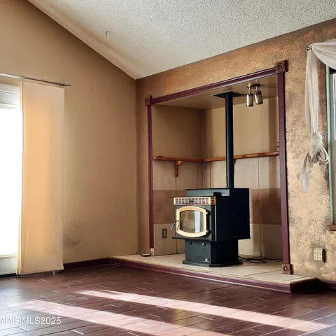 $325,000 | 455 Connely Street, Hawthorne, NV 89415