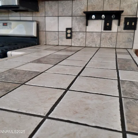 $325,000 | 455 Connely Street, Hawthorne, NV 89415