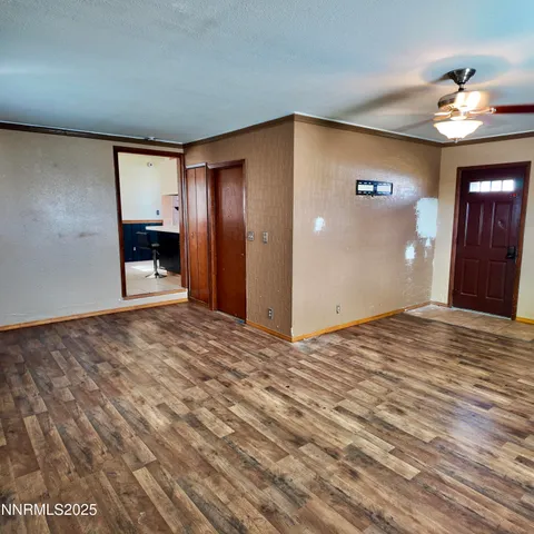 $325,000 | 455 Connely Street, Hawthorne, NV 89415