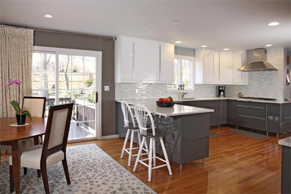 29 Roland Street Newton, MA 02461 - Photo 4 of 7