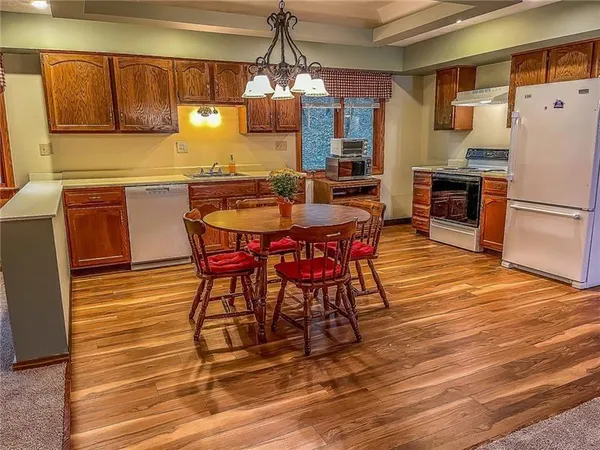 $1,350 | 3166 Babcock Boulevard, Unit CARRIAGE HOUSE, Pittsburgh, PA 15237