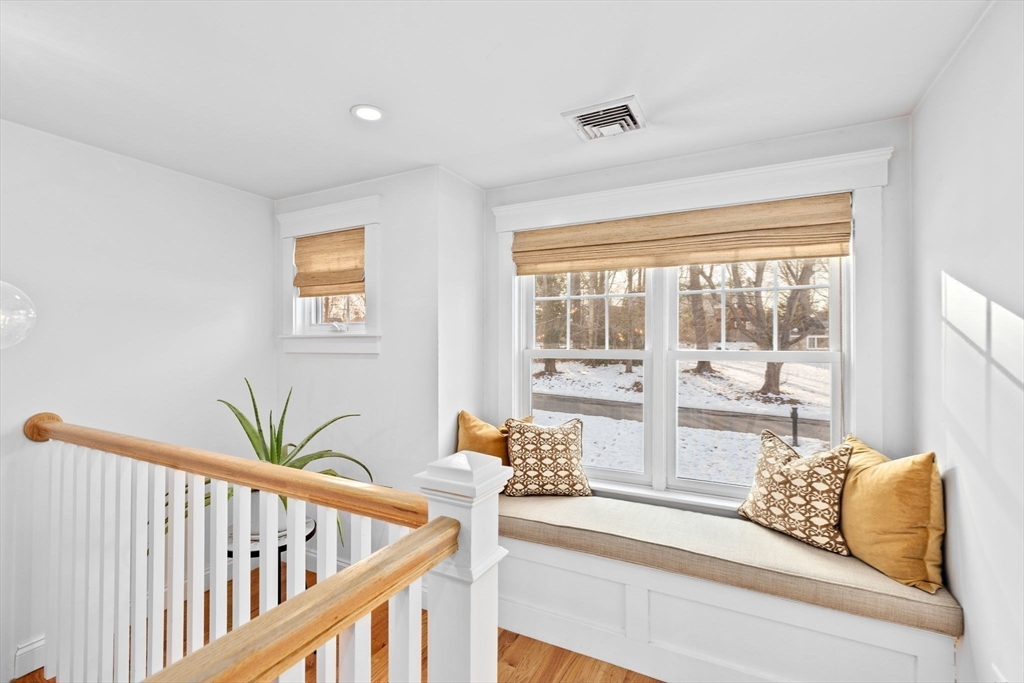 54 Dreamwold Road Scituate, MA 02066 - Photo 20 of 41 a living room with furniture and a large window