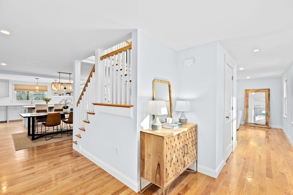 54 Dreamwold Road Scituate, MA 02066 - Photo 2 of 41