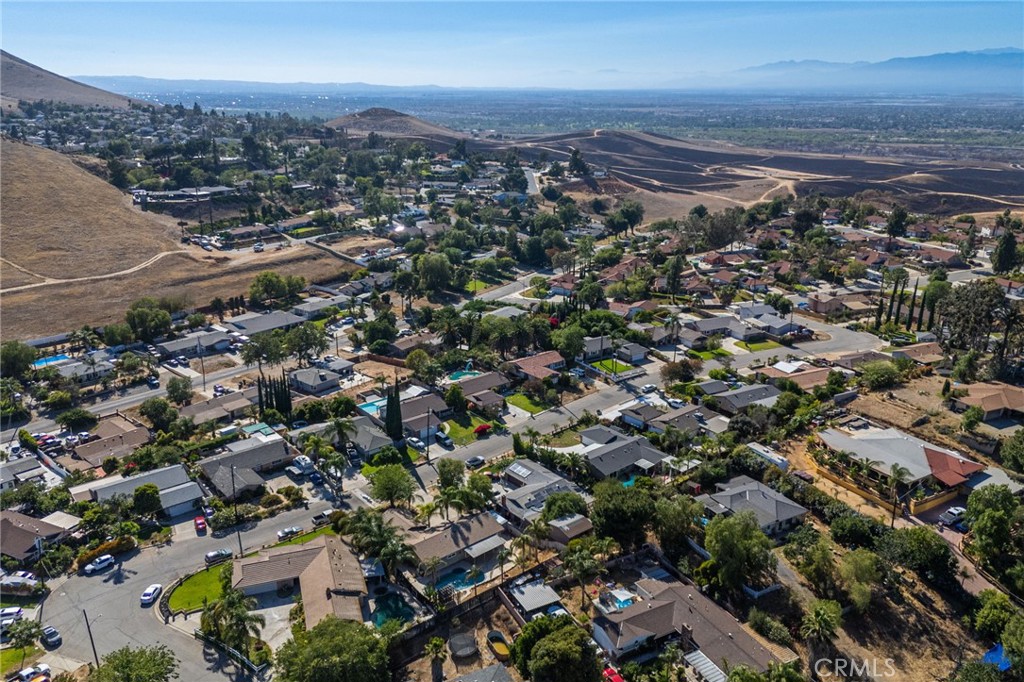 10937 Desert Sand Avenue Riverside, CA 92505 - Photo 45 of 46