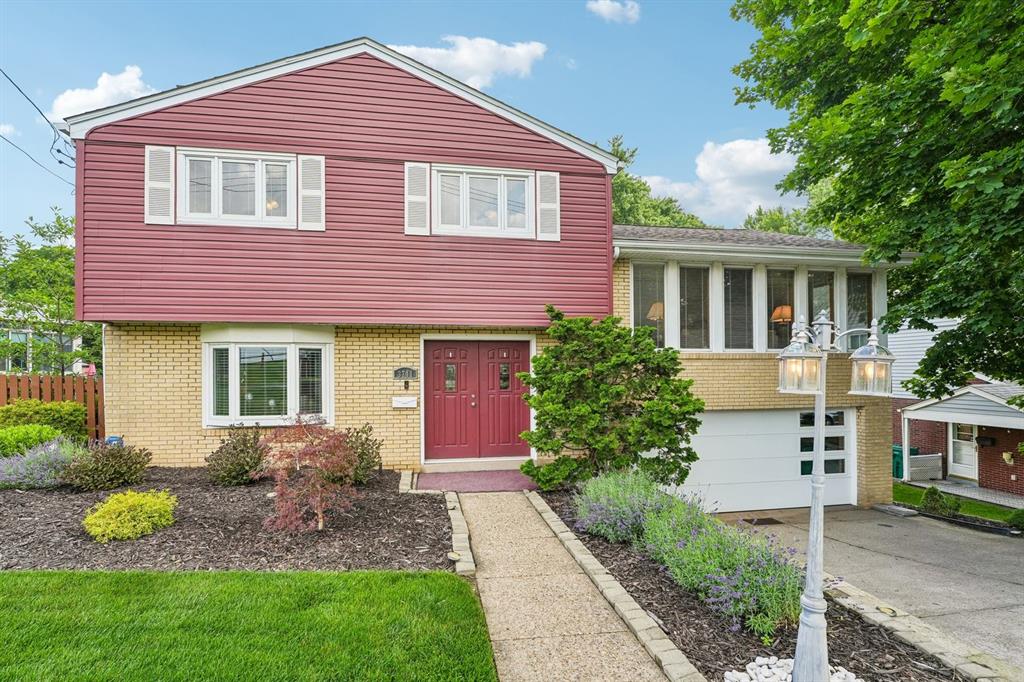 3741 Margate Road Pittsburgh, PA 15221 - Photo 2 of 36