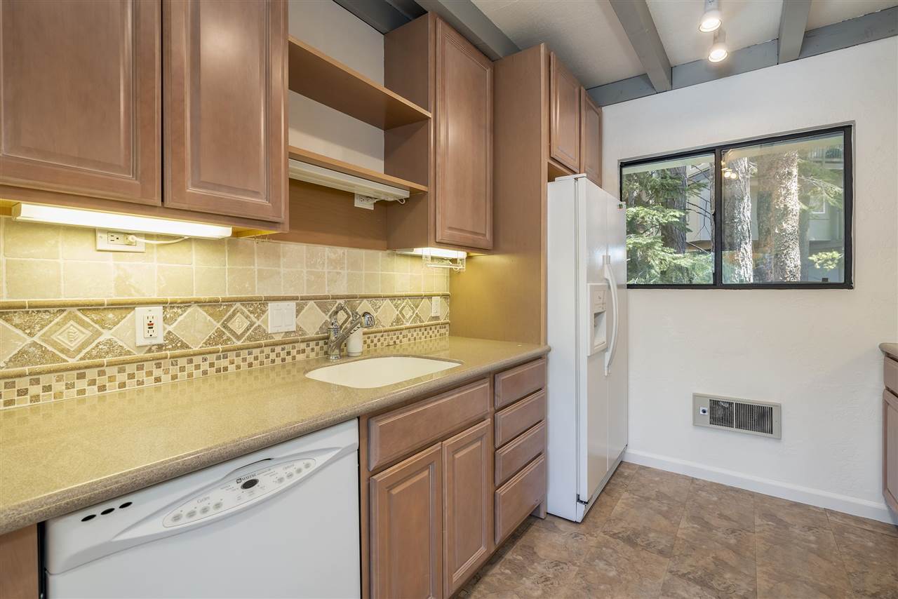 15452 Donner Pass Road, Unit 31 Truckee, CA 96161 - Photo 11 of 21 Gallery Image 11