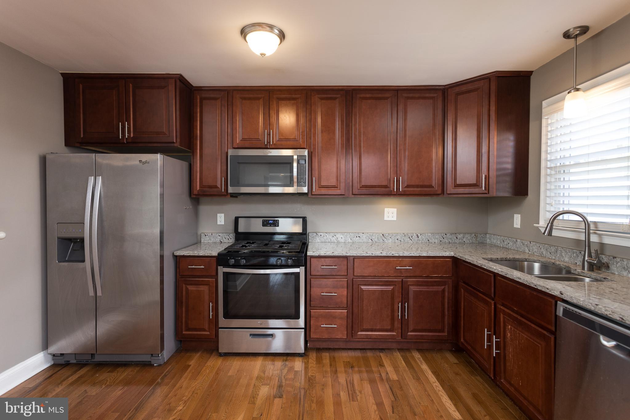 4304 Kensington Road Baltimore, MD 21229 - Photo 7 of 34 Gallery Image 7