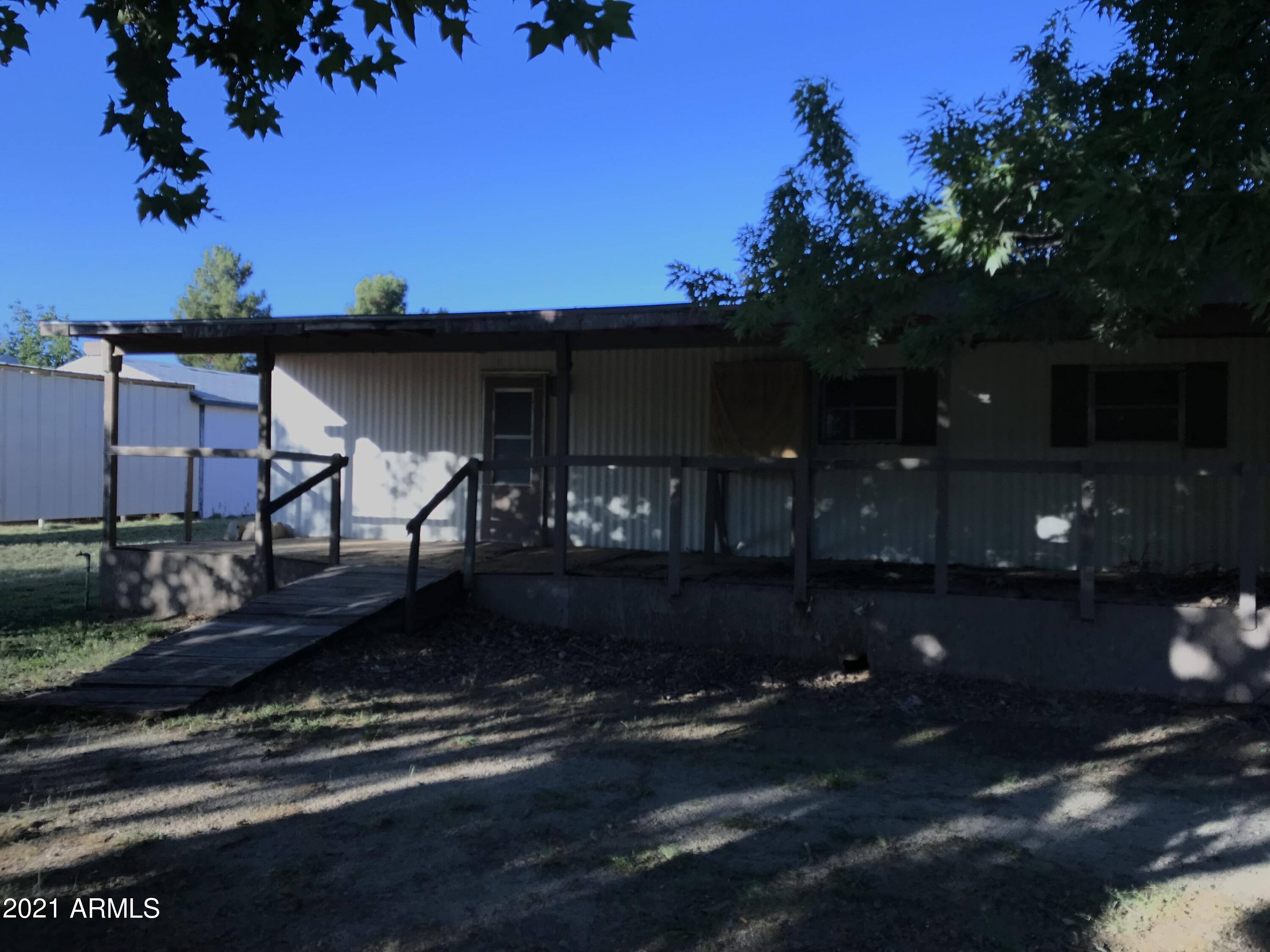 18405 Pioneer Avenue Peeples Valley, AZ 86332 - Photo 6 of 40 IMG_1464