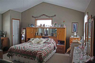4265 Cook Road Swartz Creek, MI 48473 - Photo 11 of 12 20247980-10.JPG