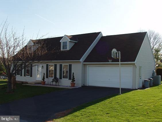 904 Hannah Drive Lititz, PA 17543 - Photo 1 of 20