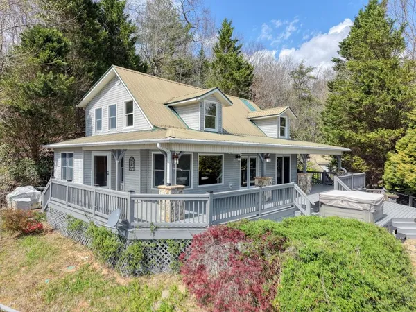 $649,900 | 3023 Bear Lane, Hiawassee, GA 30546