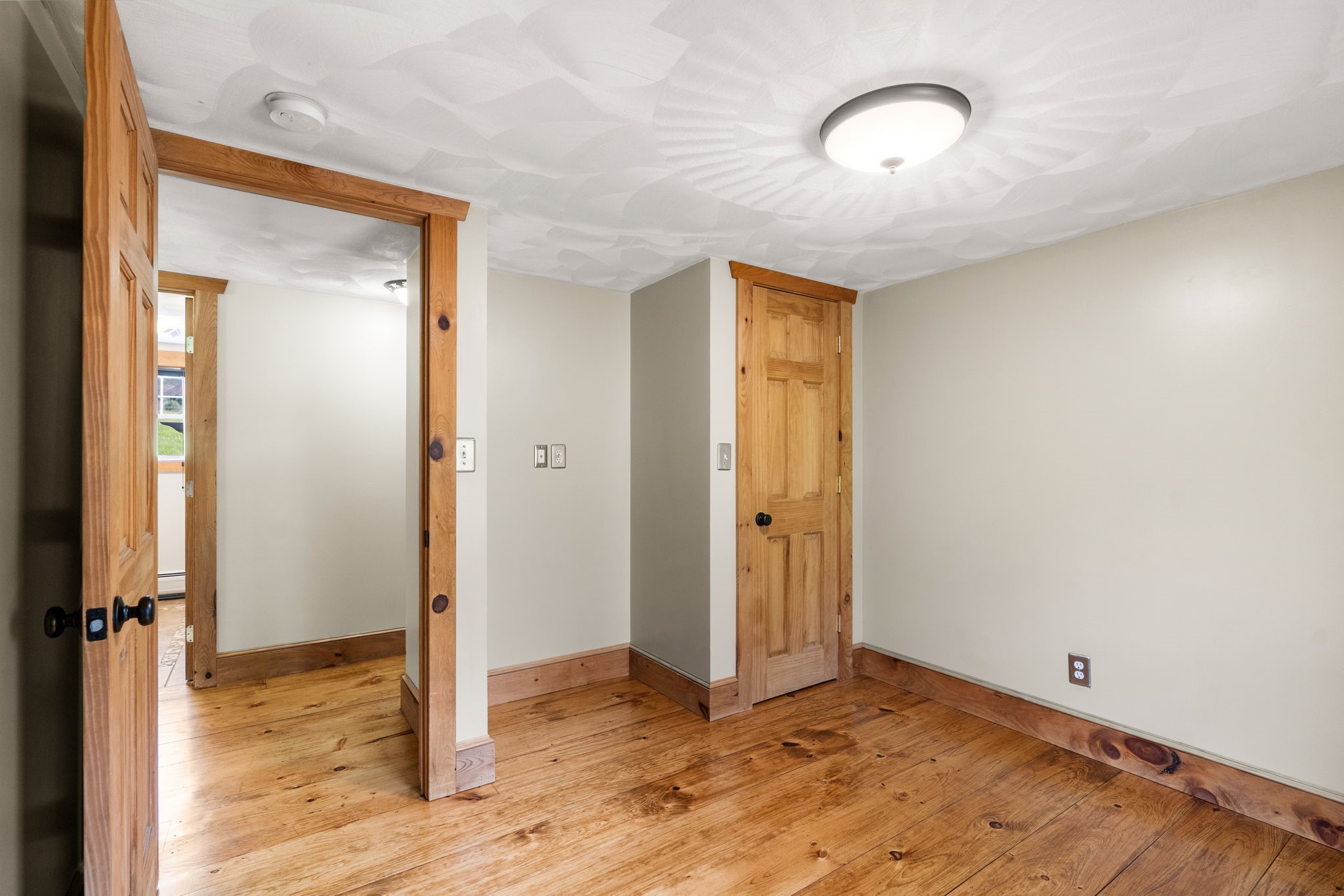 395 Hardy Road Johnson City, NY 13790 - Photo 15 of 41