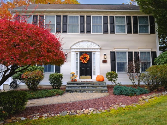 192 Alpine Estates Drive Cranston, RI 02921 - Photo 2 of 32