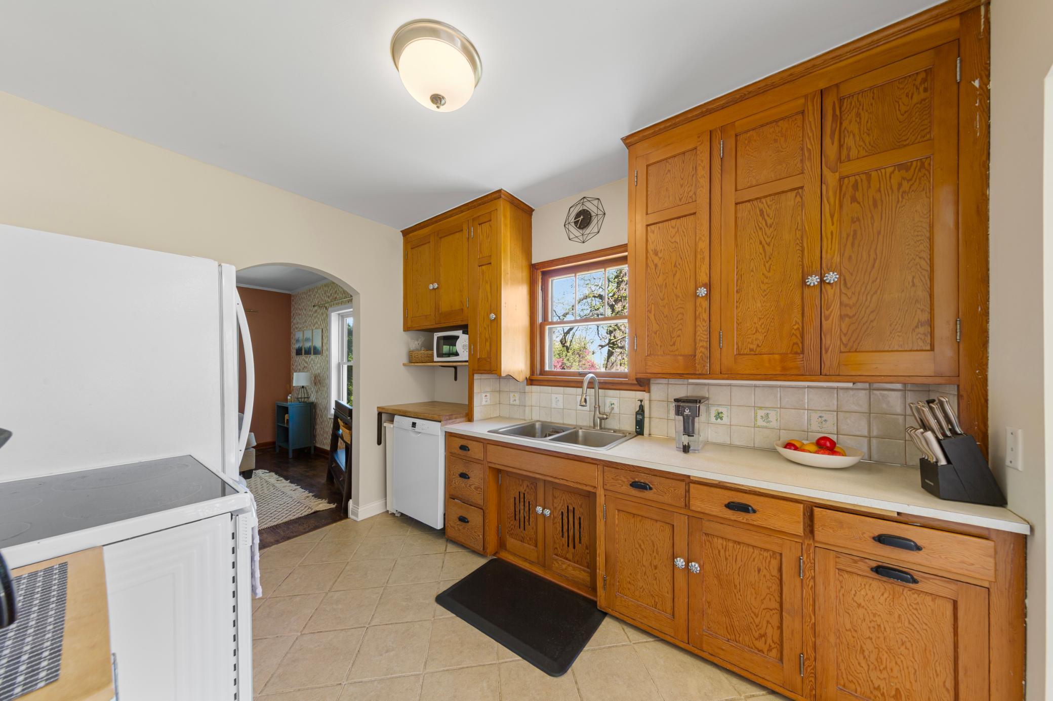 830 McKnight Road North Maplewood, MN 55119 - Photo 9 of 40 Gallery Image 9